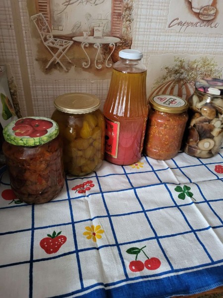 Запасы консерв и котлеты из манки: в Самаре вспомнили советские способы экономить на еде