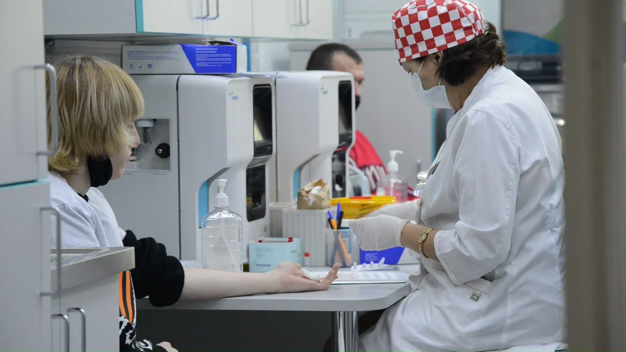 Дело не в деньгах: самарцы признались, зачем раз за разом возвращаются в пункты сдачи крови