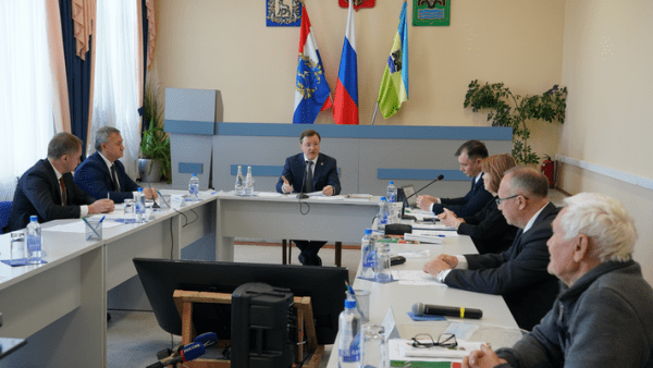 Дмитрий Азаров в мае провел совещание с представителями садово-дачных товариществ региона